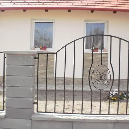 Molni Apartman Balatonfůzfő
